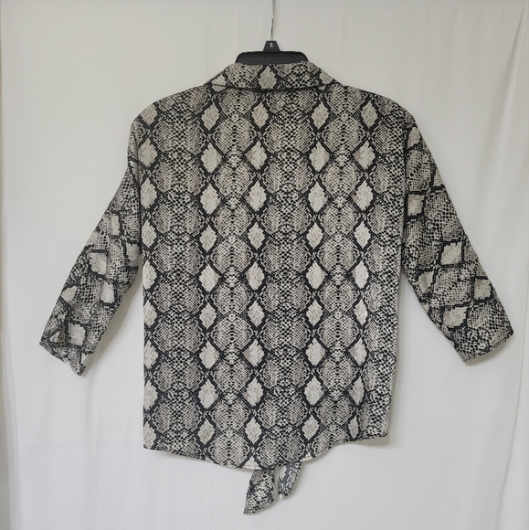 VERONICA M. Women's High-Low, Tie Front Blouse Size XS - Picture 2 of 5